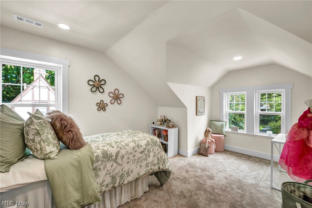 2094 Lamberton Road Cleveland Heights OH 44118