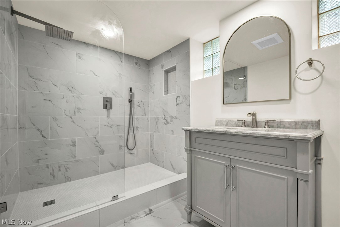 2094 Lamberton Road Cleveland Heights OH 44118