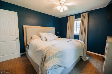 8666 Morning View Avenue NW Clinton OH 44216