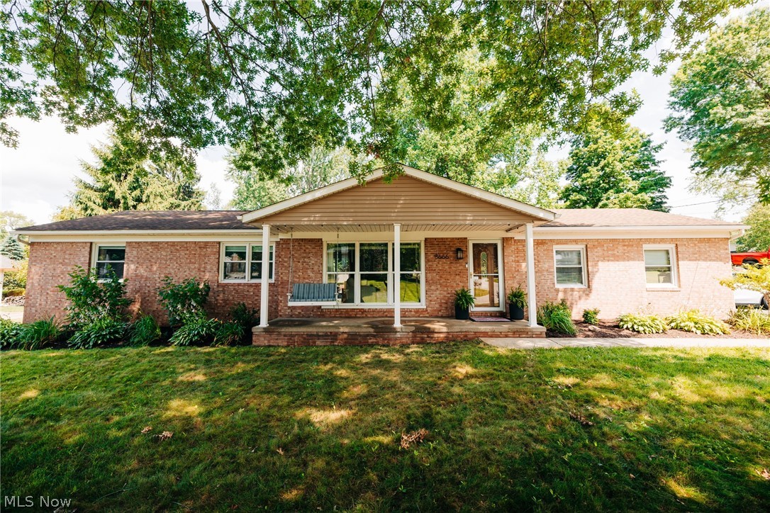 8666 Morning View Avenue NW Clinton OH 44216