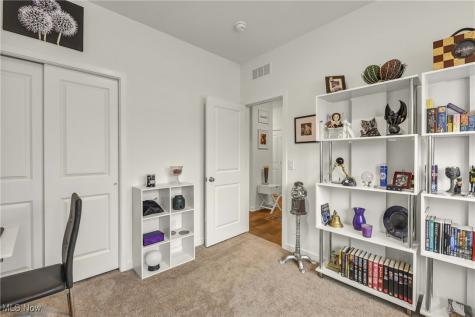 229 Harvest Way Elyria OH 44035