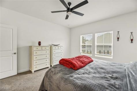 229 Harvest Way Elyria OH 44035