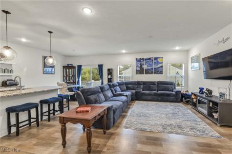 229 Harvest Way Elyria OH 44035