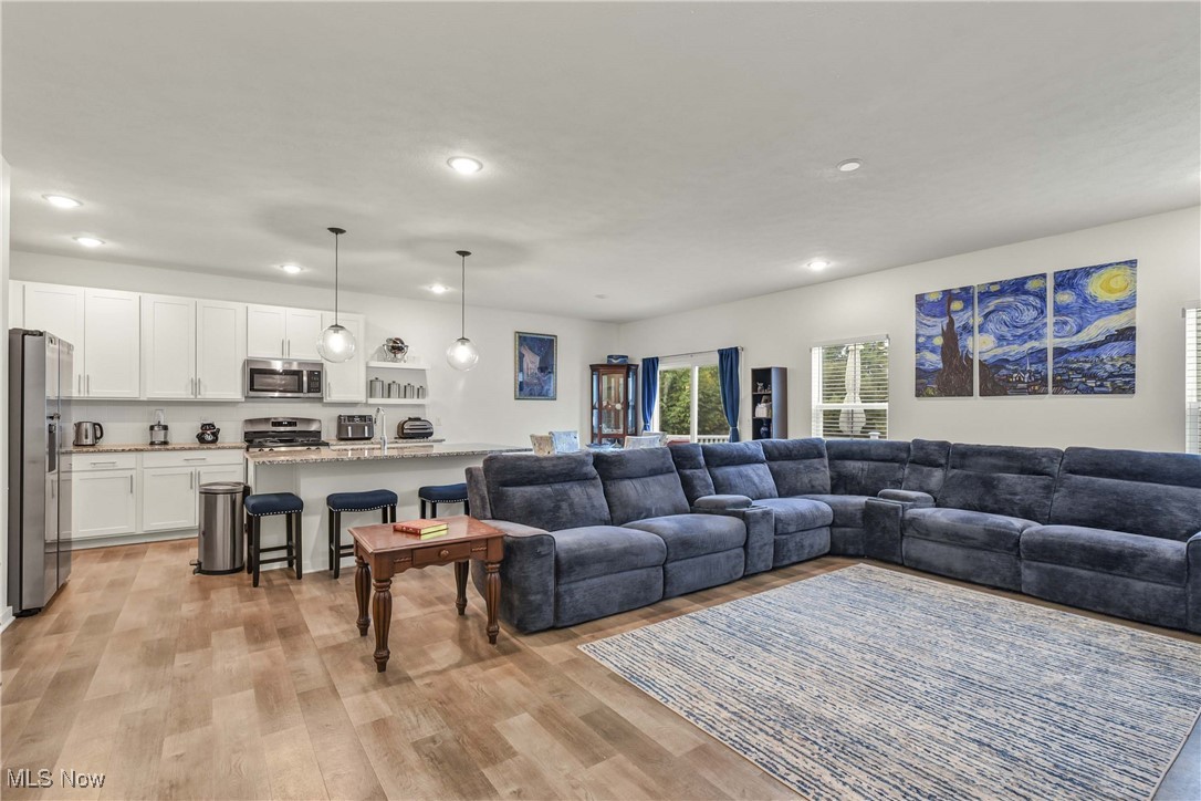 229 Harvest Way Elyria OH 44035