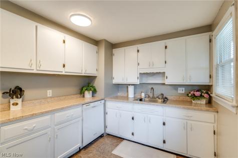 1231 Spangler Street NE Canton OH 44714