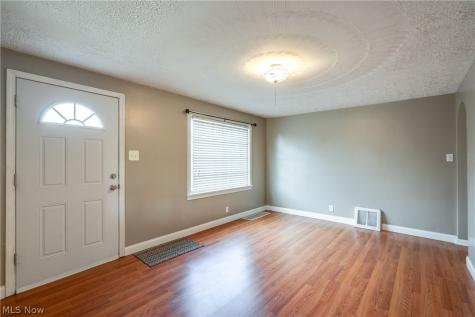 1231 Spangler Street NE Canton OH 44714