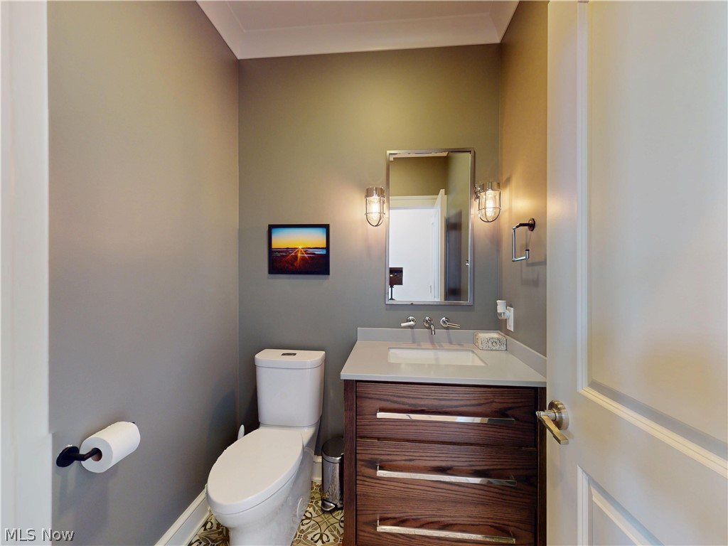 9830 Greenway Trail Chagrin Falls OH 44023
