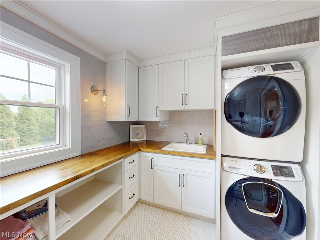 9830 Greenway Trail Chagrin Falls OH 44023