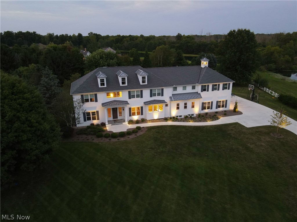 9830 Greenway Trail Chagrin Falls OH 44023