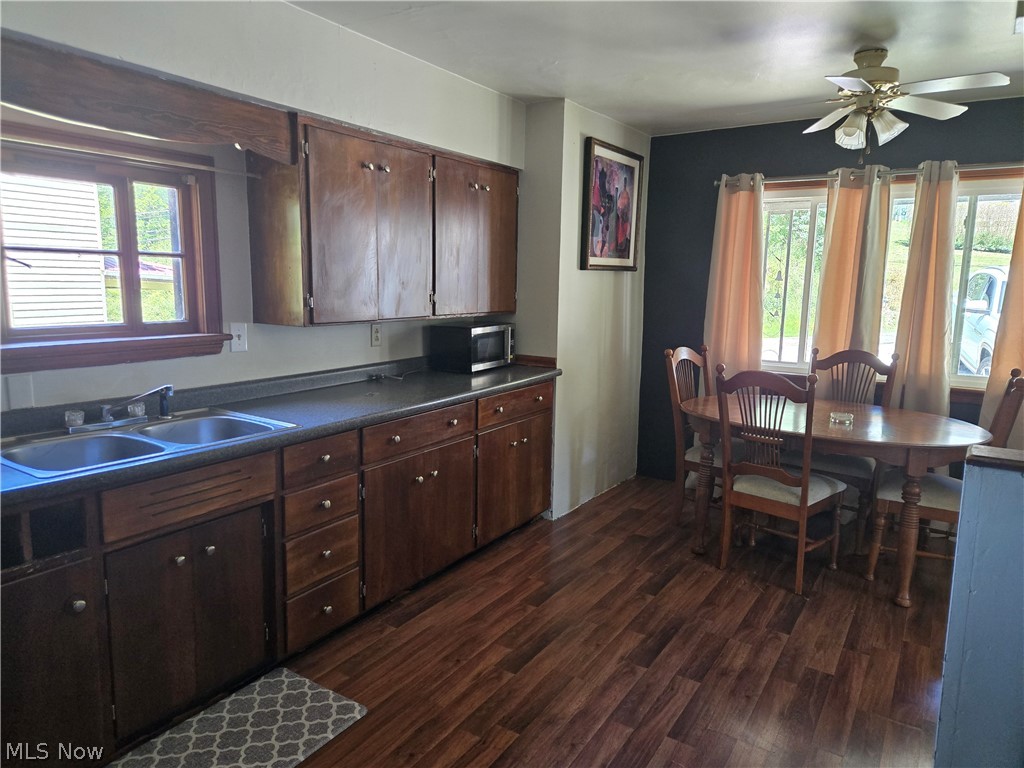 201 Ridgewood Drive Amsterdam OH 43903