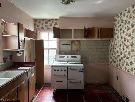 4096 Colony Road South Euclid OH 44121