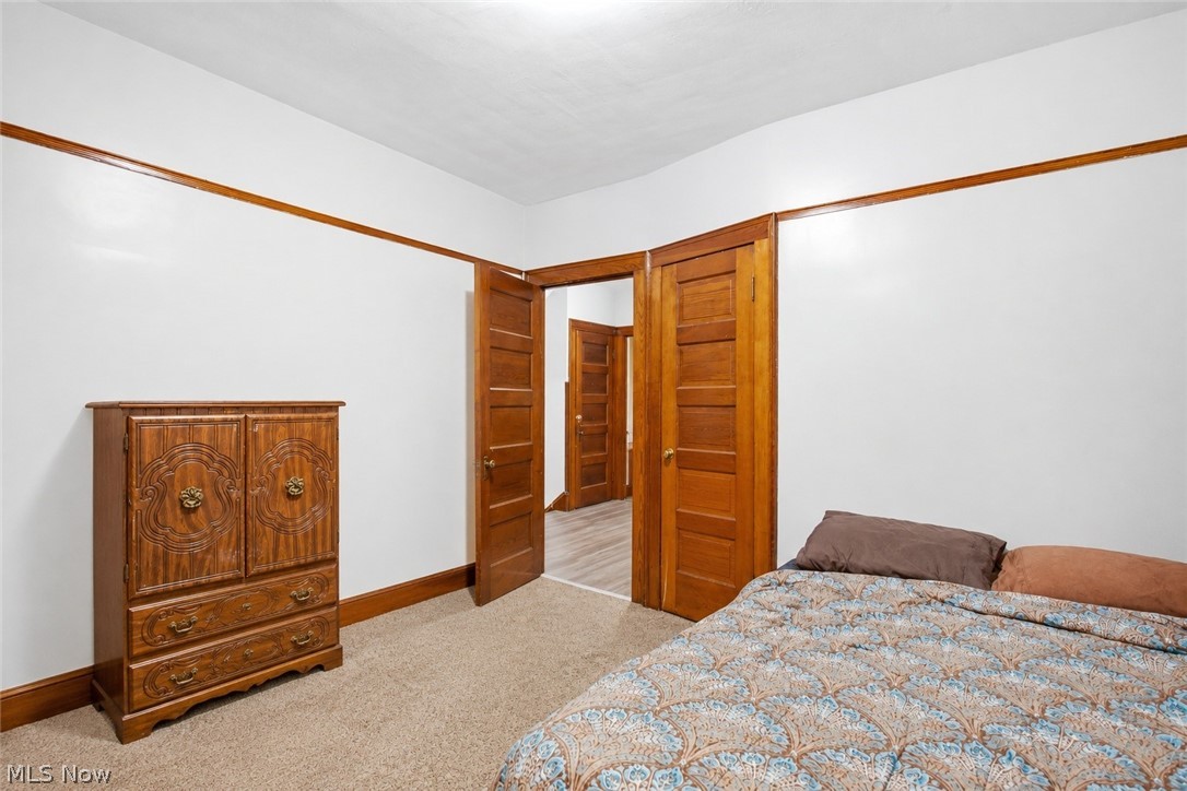 10322 Colonial Avenue Cleveland OH 44108
