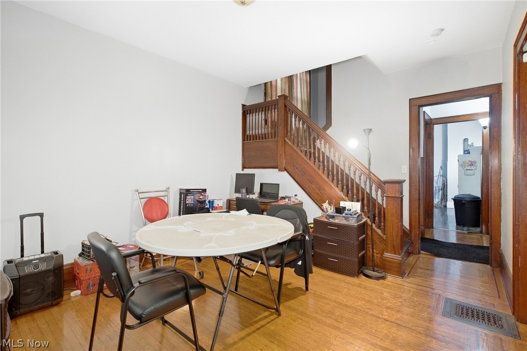 10322 Colonial Avenue Cleveland OH 44108