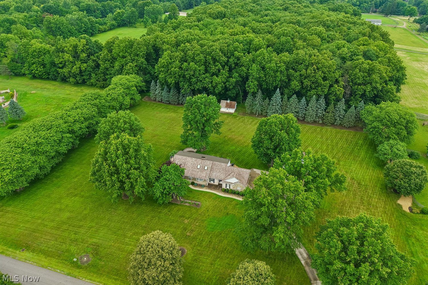 4551 Shaw Road Akron OH 44333
