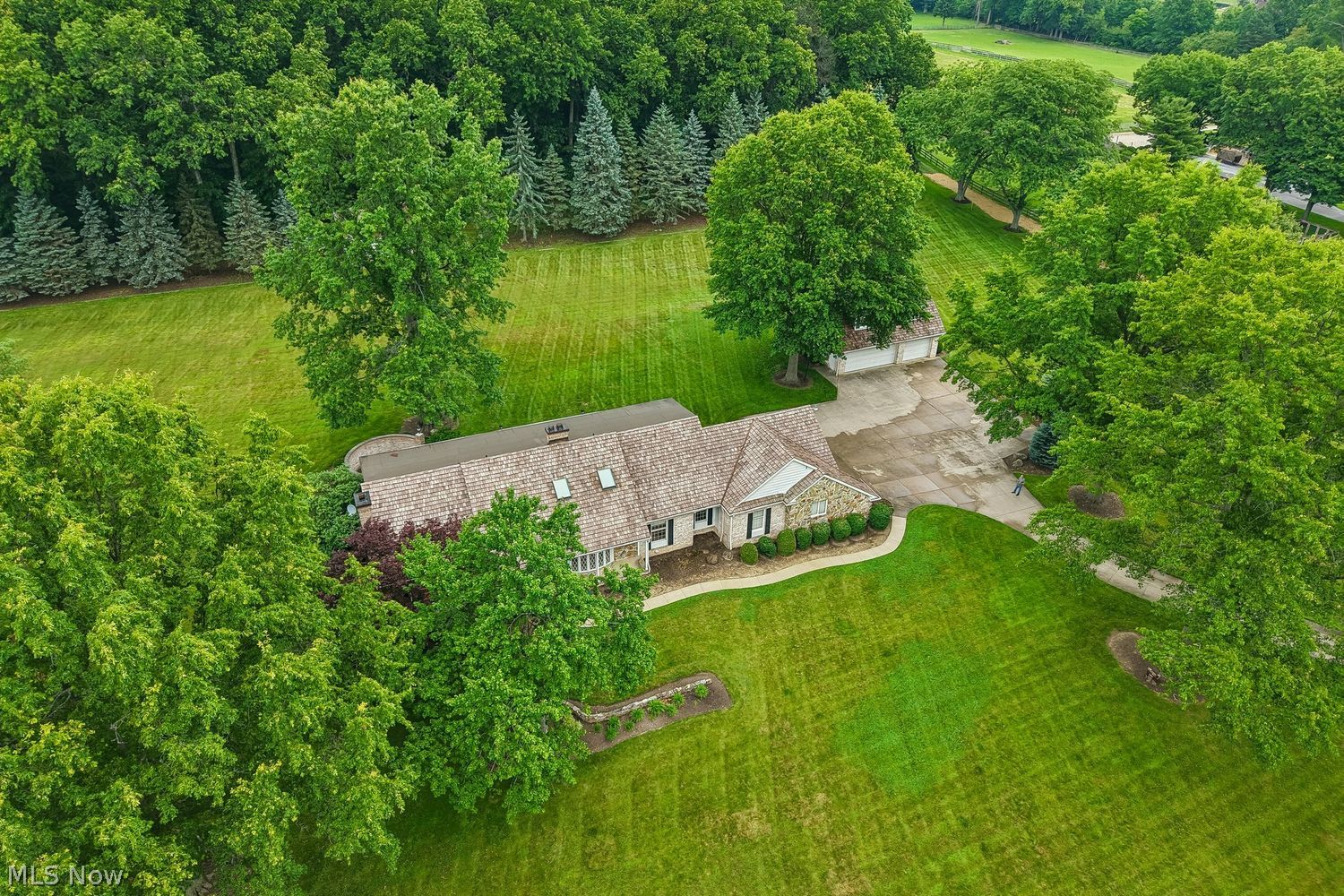 4551 Shaw Road Akron OH 44333