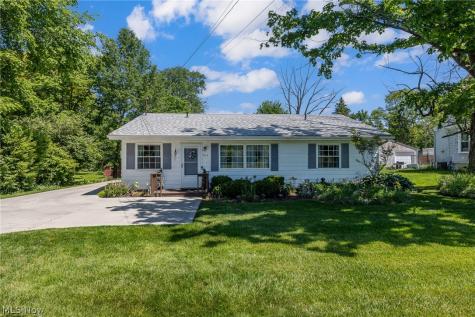 4813 Center Road Brunswick OH 44212