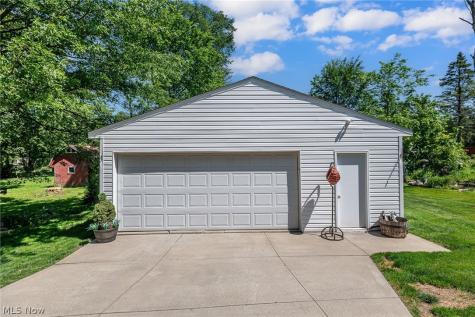 4813 Center Road Brunswick OH 44212