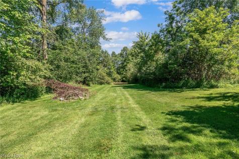 4813 Center Road Brunswick OH 44212