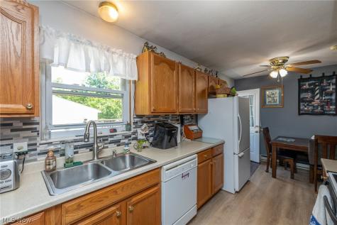 4813 Center Road Brunswick OH 44212