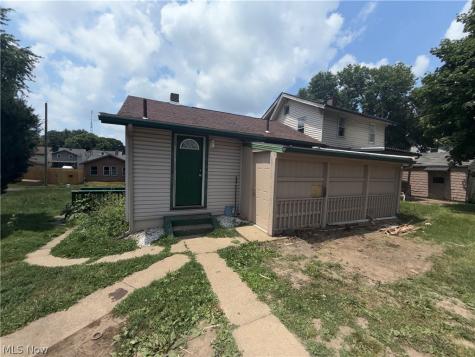 818 Halter Court NW Canton OH 44708