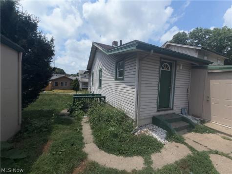 818 Halter Court NW Canton OH 44708