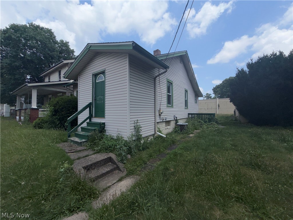 818 Halter Court NW Canton OH 44708
