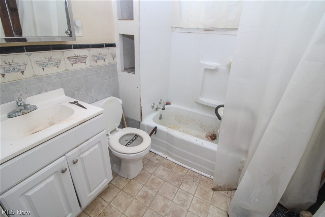 901 North Street East Liverpool OH 43920