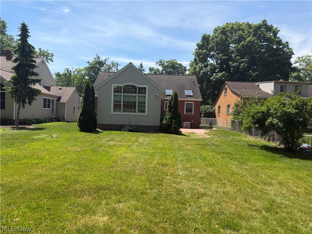 26822 Russell Road Bay Village OH 44140