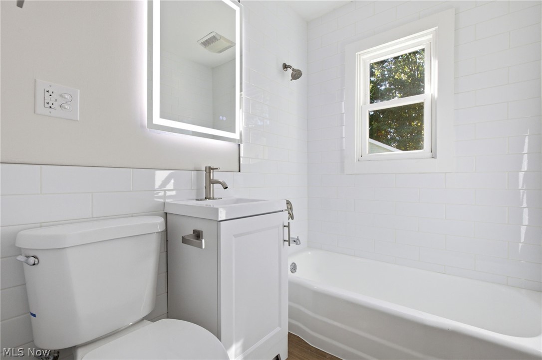 4276 Grove Avenue Willoughby OH 44094