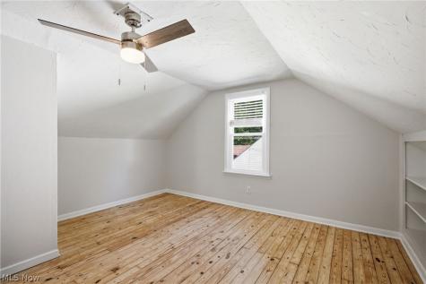 4276 Grove Avenue Willoughby OH 44094