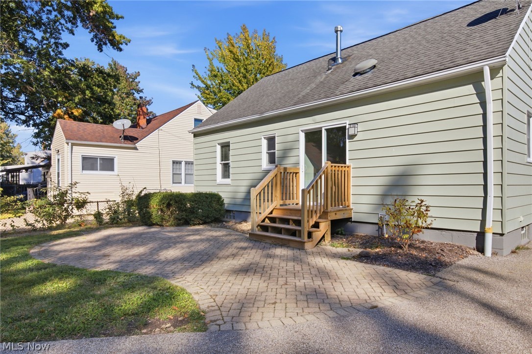 4276 Grove Avenue Willoughby OH 44094