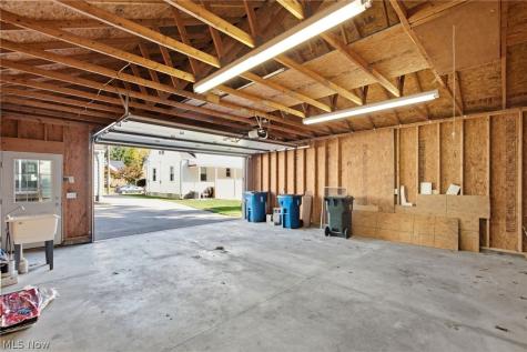 4276 Grove Avenue Willoughby OH 44094