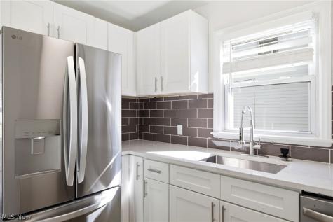 4276 Grove Avenue Willoughby OH 44094