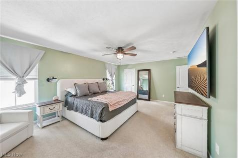 229 Brixton Way Wadsworth OH 44281