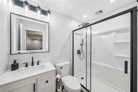 229 Brixton Way Wadsworth OH 44281