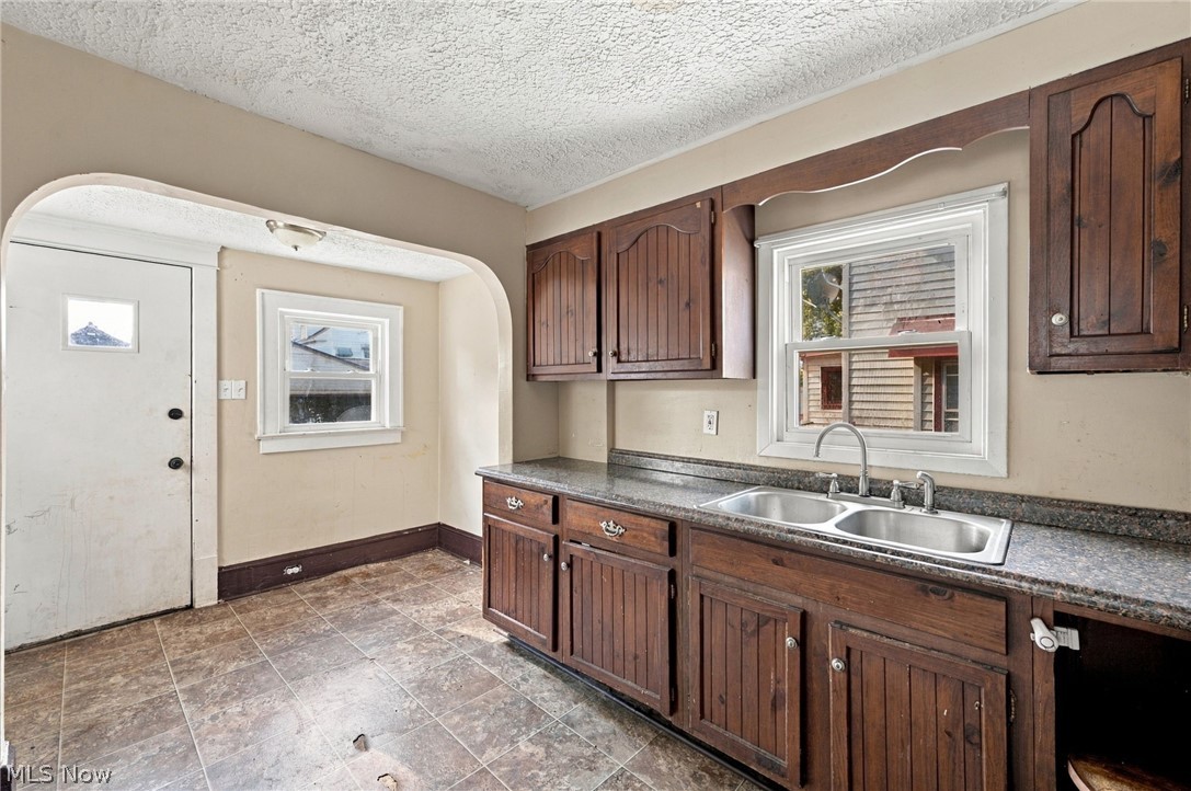 1268 Kansas Avenue Akron OH 44314