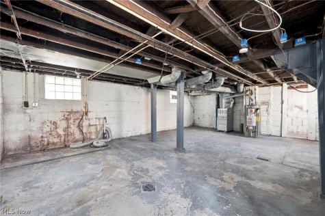 1268 Kansas Avenue Akron OH 44314