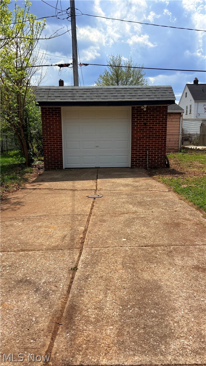 3321 Ralph Avenue Cleveland OH 44109