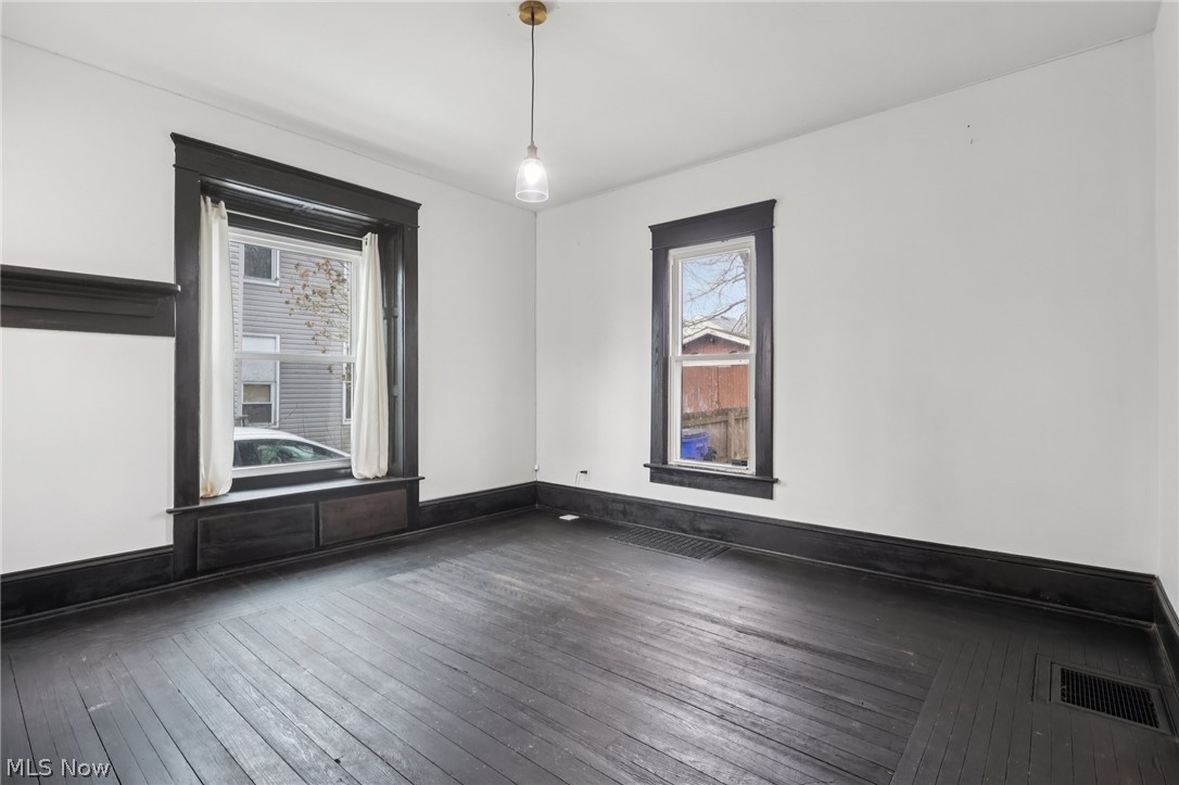 246 S Walnut Street Ravenna OH 44266