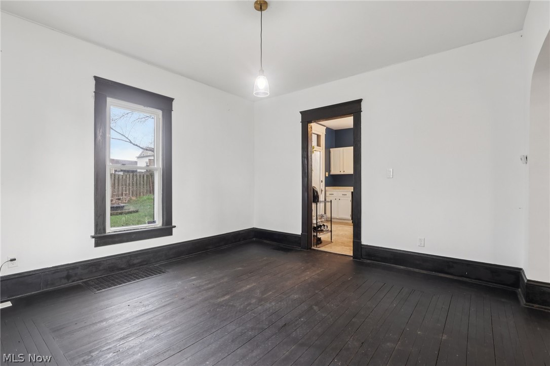 246 S Walnut Street Ravenna OH 44266