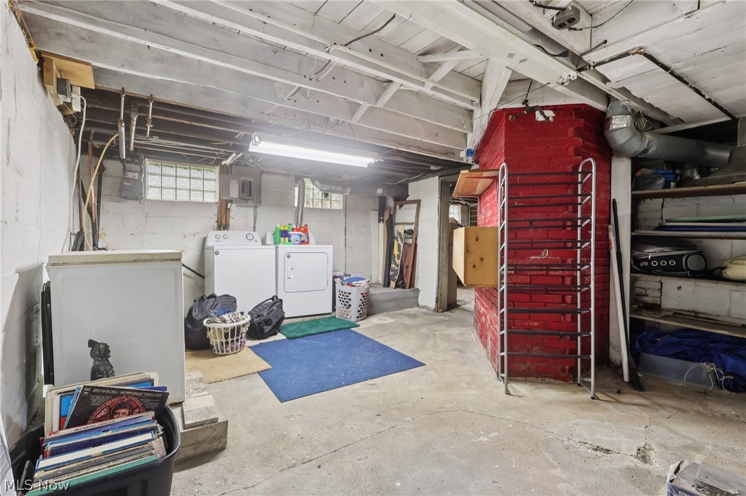 246 S Walnut Street Ravenna OH 44266