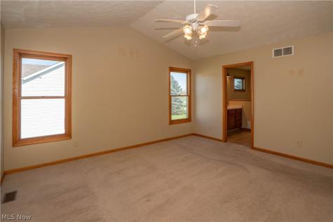 2662 Captens Street NE Canton OH 44721