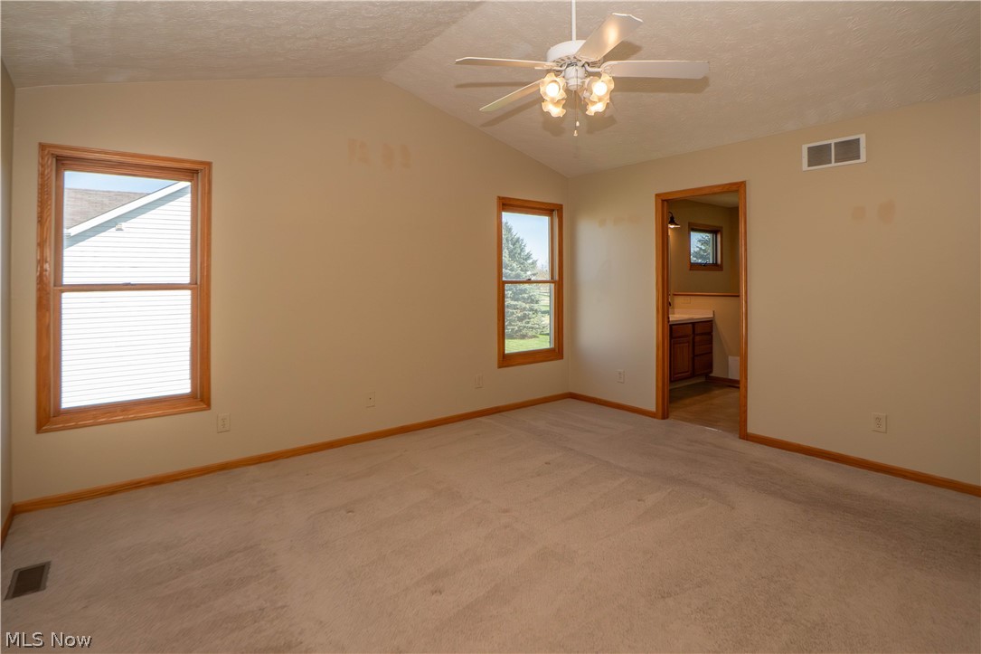2662 Captens Street NE Canton OH 44721