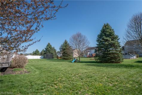 2662 Captens Street NE Canton OH 44721