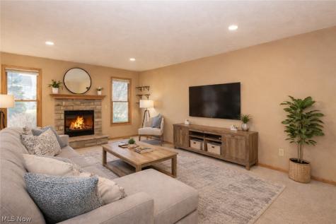 2662 Captens Street NE Canton OH 44721