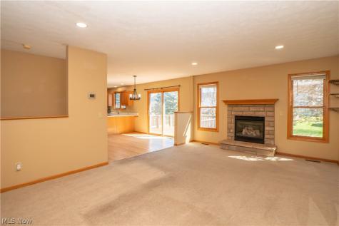 2662 Captens Street NE Canton OH 44721