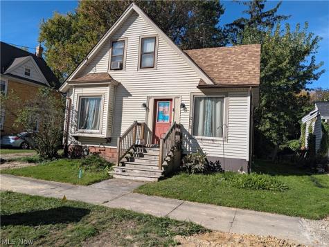 212 King Street Ravenna OH 44266