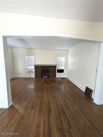 212 King Street Ravenna OH 44266