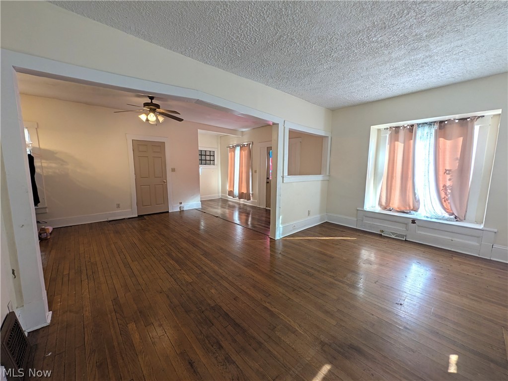 212 King Street Ravenna OH 44266
