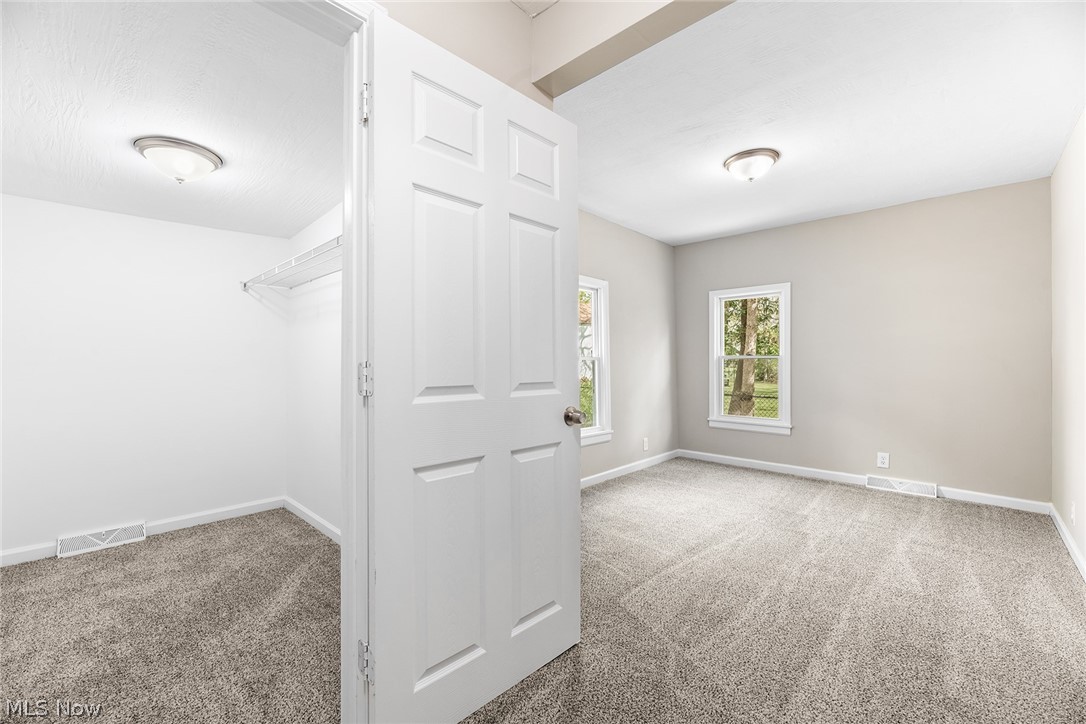 244 Keenan Avenue Cuyahoga Falls OH 44221